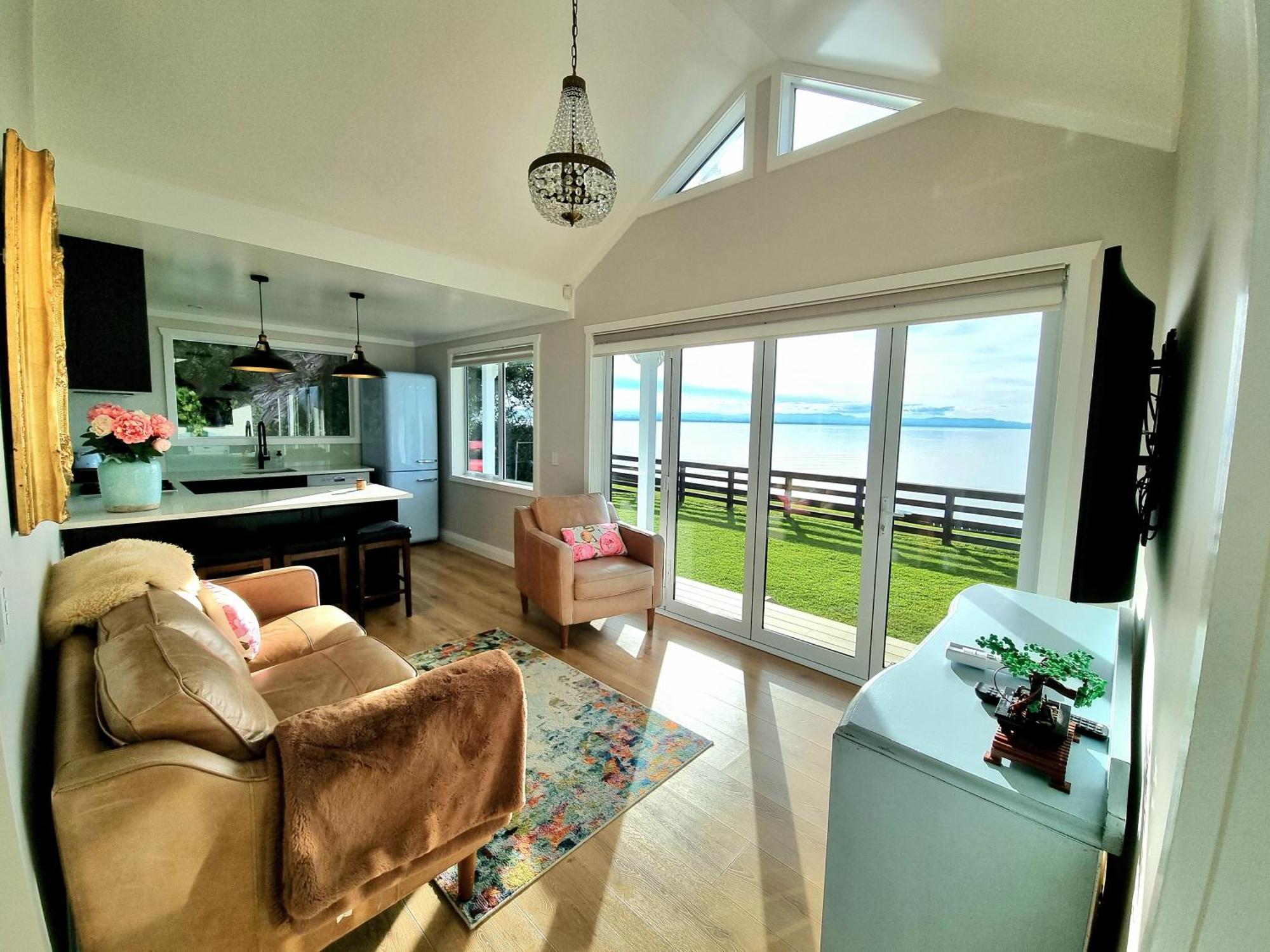 Red Rock Cottage, Beachfront Luxury Clarks Beach Ngoại thất bức ảnh