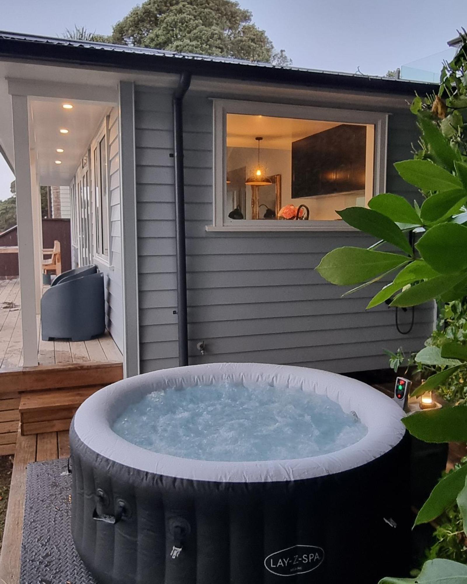 Red Rock Cottage, Beachfront Luxury Clarks Beach Ngoại thất bức ảnh